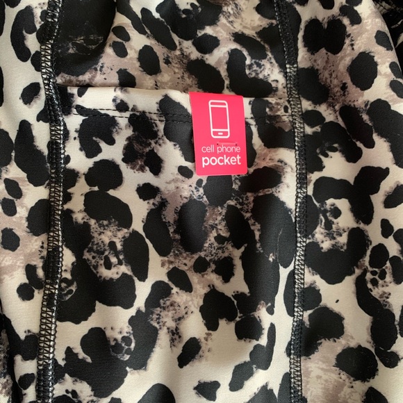 Marika Leopard Animal Ankle Leggings Medium NWT animal print work out pants NEW - Picture 7 of 8